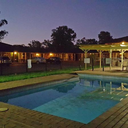 Quality Inn Carriage House Wagga Wagga Eksteriør billede