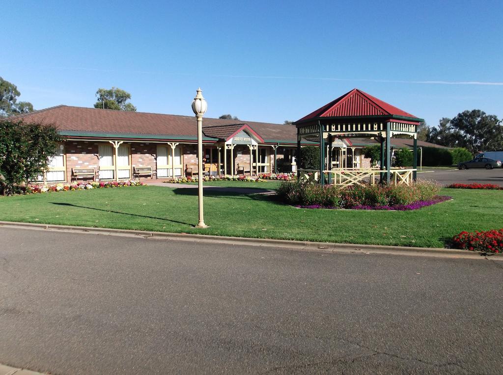 Quality Inn Carriage House Wagga Wagga Eksteriør billede